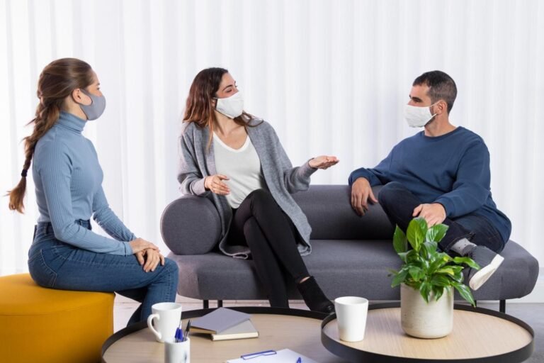 The Benefits of Working with a Licensed Mental Health Therapist